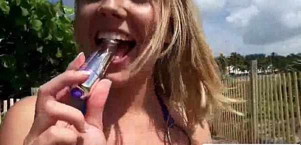  Girl Please Herself With Crazy Things As Sex Toys video-22